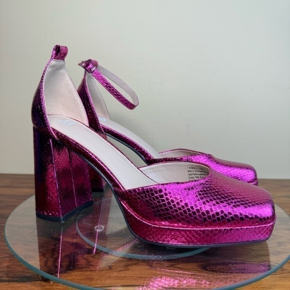 BP. Be Proud Pride Gender Inclusive Fynn Ankle Strap Platform Pump - Picture 3 of 14